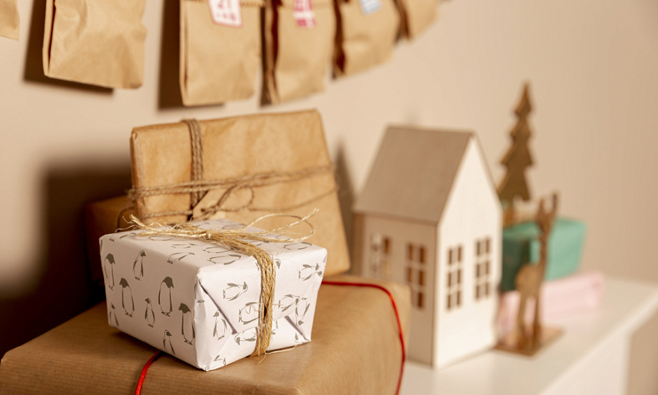 Hair Salon and Gift Store for Sale in Hackney, City of London - Wavi London and Gifts N Dat 1