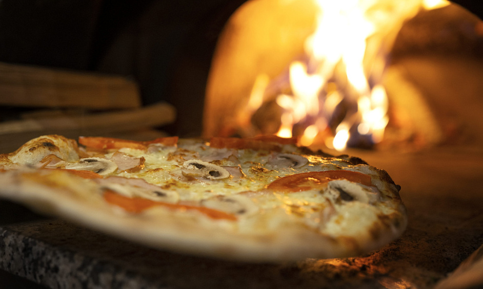 Café & Wood-Fired Pizza Restaurant – West Kensington, London 1 Café & Wood-Fired Pizza Restaurant – West Kensington, London 1
