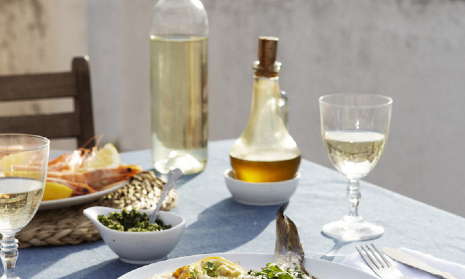 Licenced Greek Restaurant In Greater London For Sale 1