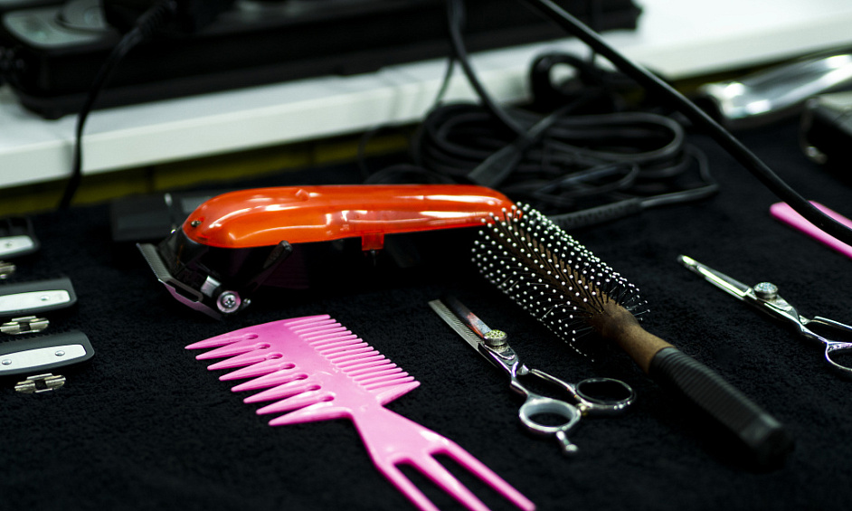 Hair salon for sale in Edinburgh City Centre with long history and strong growth potential 1