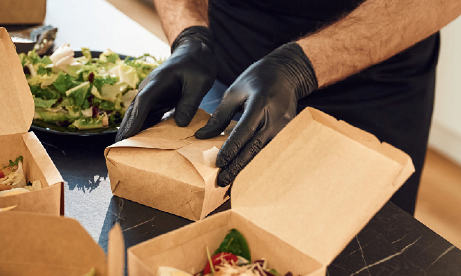 Modern Fast Food Takeaway (specializing In Chicken, Kebabs, Fish And Chips) In Greater London For Sale 1