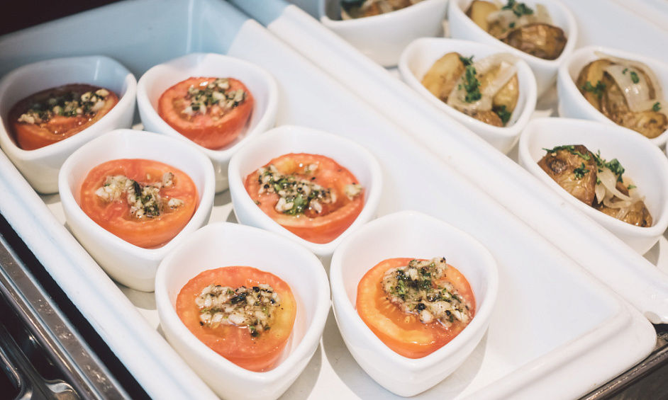 Virtually Freehold (125 Years From 1992) Investment Trading As A Catering Business (hot Food Takeaway) Since 2015 In South London For Sale 1