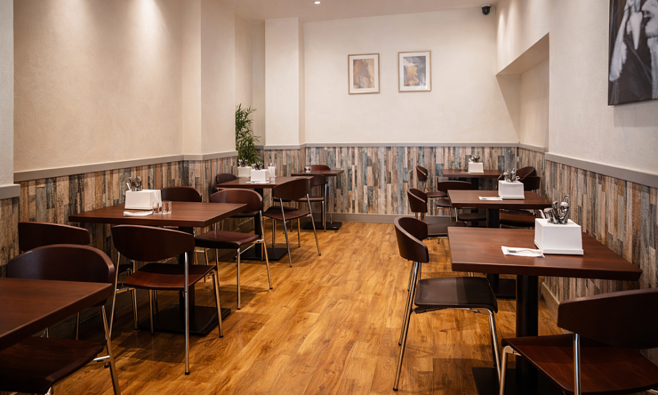 Attractive Coffee Shop And Deli Bar  For Sale 1