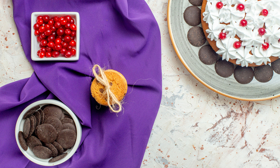 Cake shop Purple Bow Cakes for sale in Leicester with equipment and a loyal customer base 1