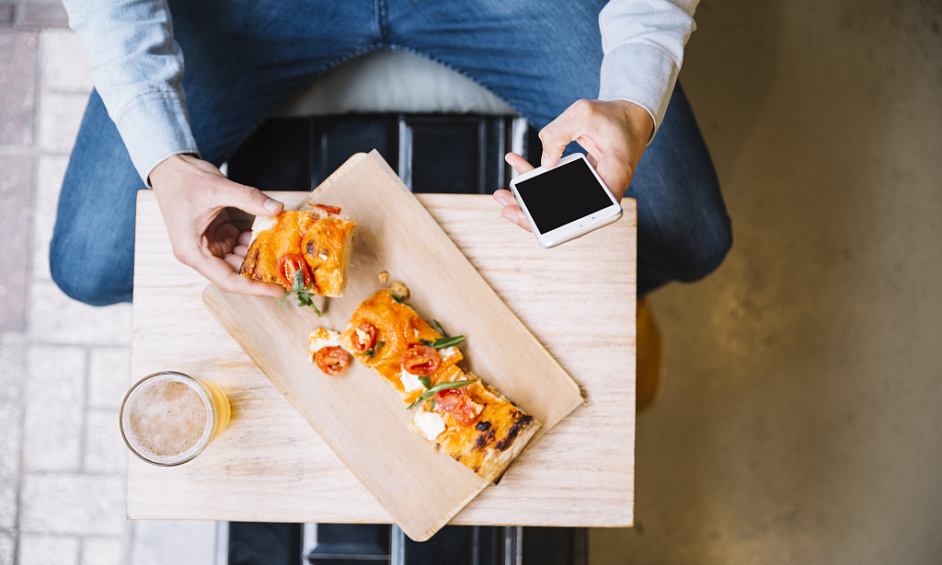 Prime Location Takeaway Restaurant in Airdrie North Lanarkshire for Sale 1