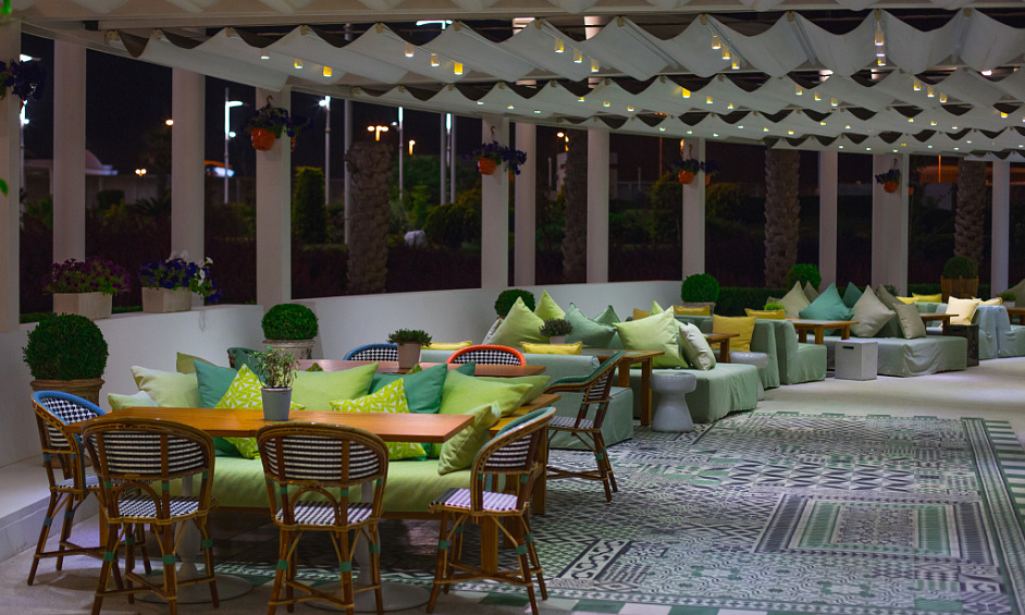 Middle Eastern restaurant for sale in Coventry City Centre, fully fitted and licensed. 1