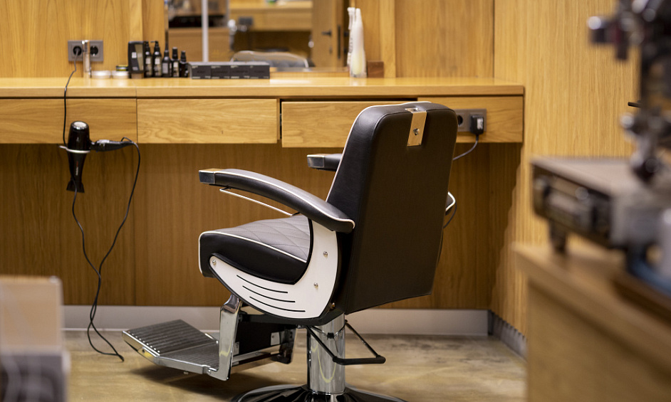 24-Year Established London Beauty Salon Specialising in South American Techniques for Sale 1