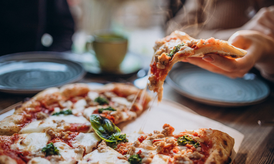Pizza and Grill restaurant for sale in Camberwell, London with strong customer interest 1