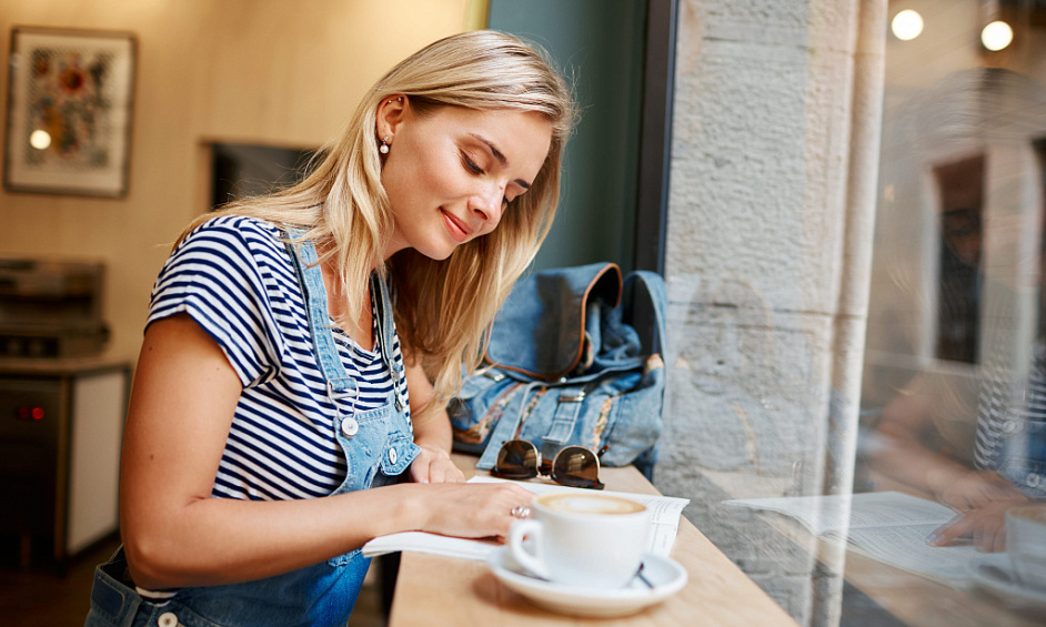 Coffee shop and restaurant for sale in Saffron Walden Cambridgeshire with seating and training available 1