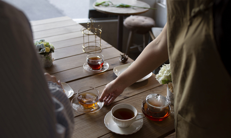 Two Tearooms for Sale in Cosham and Portchester, Seating for 25 and 22 Guests 1