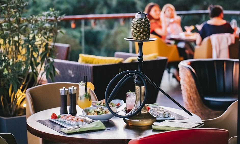 Thriving Dessert Shop and Shisha Bar in Vibrant Nottingham Student Area Up for Sale 1