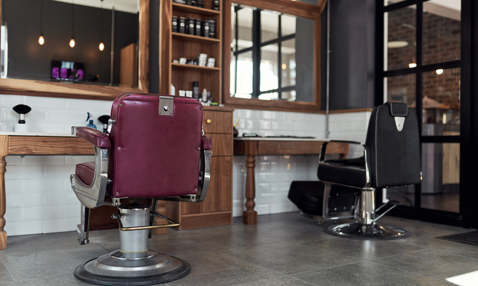 Barber shop for sale in Woolton Liverpool with modern interior and room for growth 1