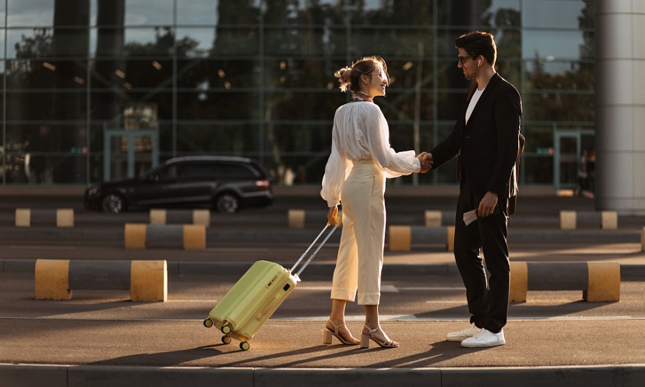 Airport Transfer Company for Sale in Windsor Berkshire - Royal Windsor Taxi 1