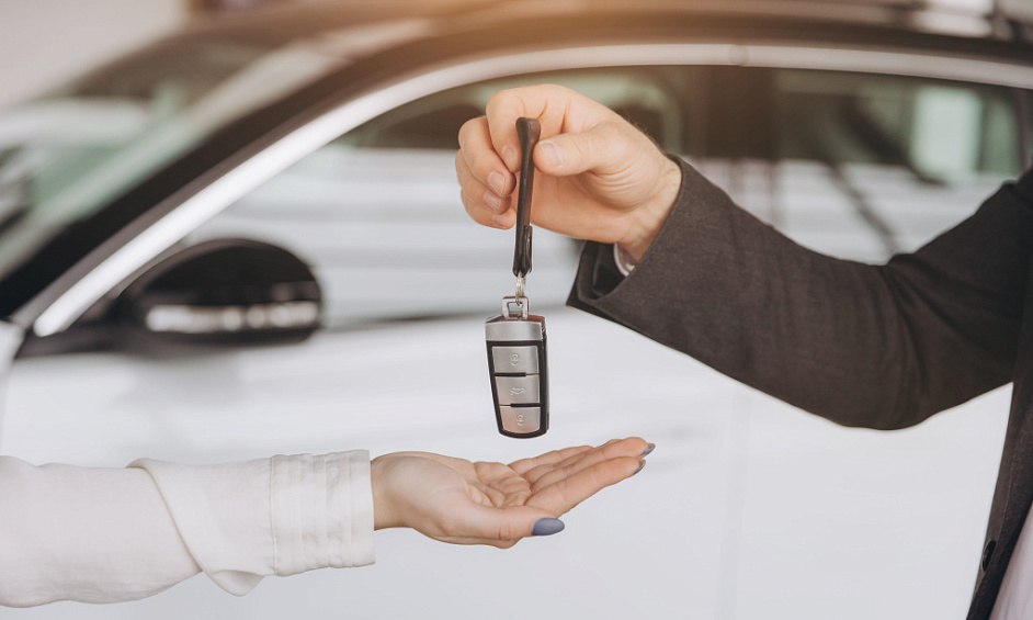 Car rental franchise available at Edinburgh Airport with global brand support 1