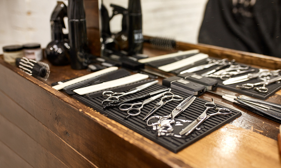Beauty Salon and Barbers for Sale in City of London 1