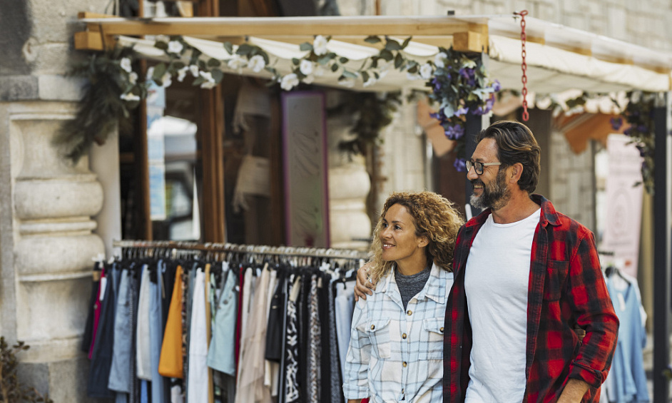 Established Lifestyle Boutique in St Johns Village, Woking Surrey for Sale 1