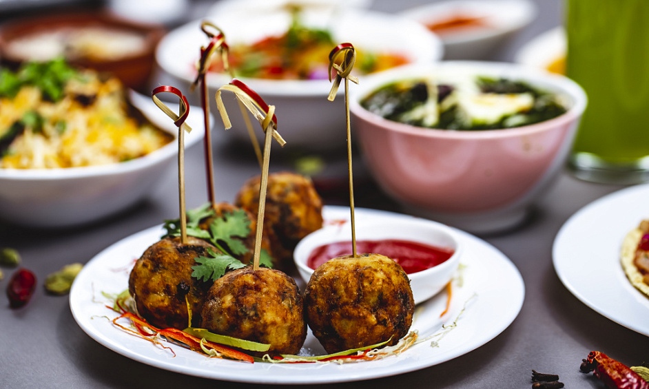 Indian-tapas restaurant for lease in Nottingham with unique dining experience available 1