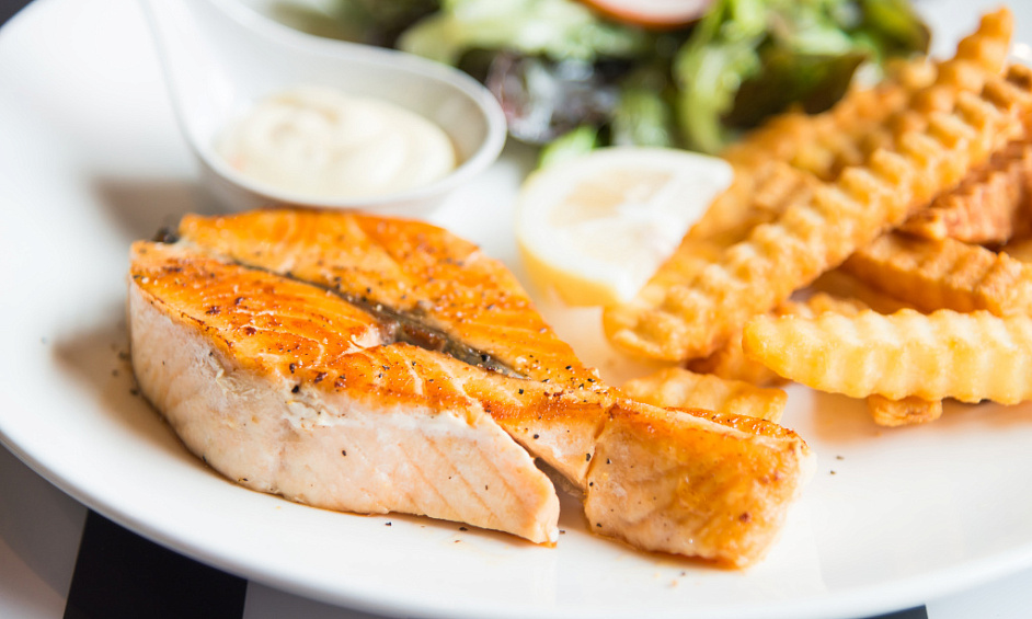 Fish and chip shop for sale in Canvey Island Essex with burgers and chicken options available 1