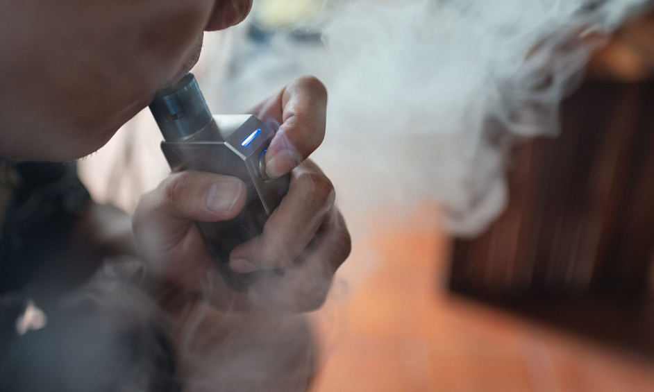 Vape Labs in Cardiff for lease with customer base and potential for expansion 1