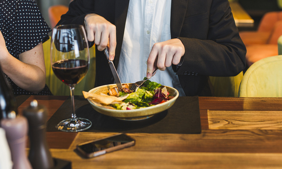 Restaurant for sale in Edinburgh city centre with seating for 28-30 and a lease of five and a half years. 1