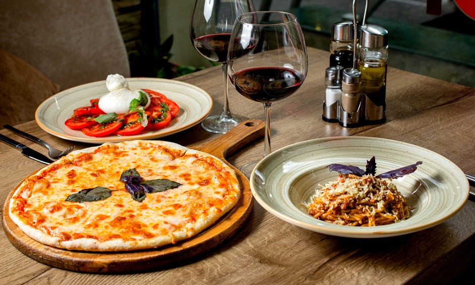 Woodfired Pizza and Pasta Restaurant for Sale in Charminster Dorset 1
