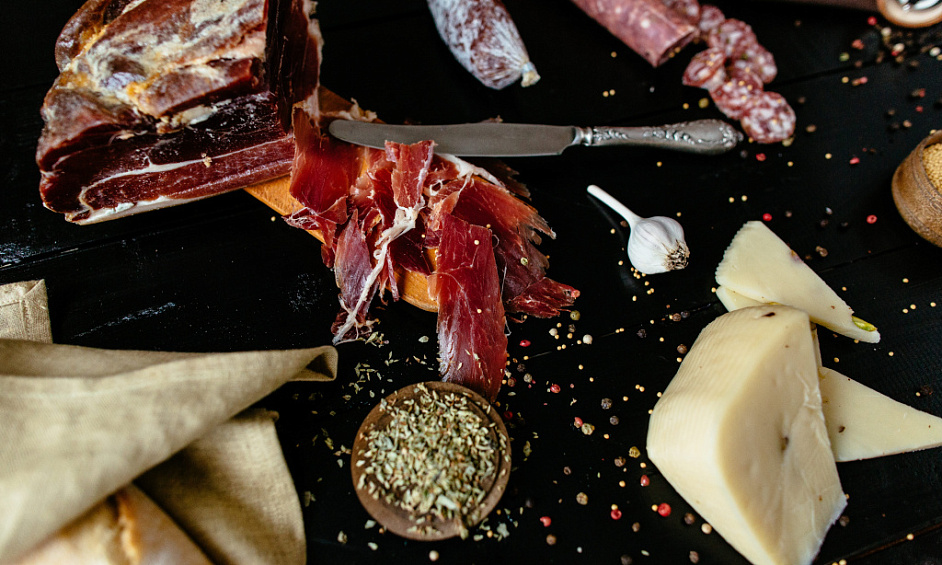 Artisan Deli and Online Food Brand for Sale in Leatherhead Surrey 1