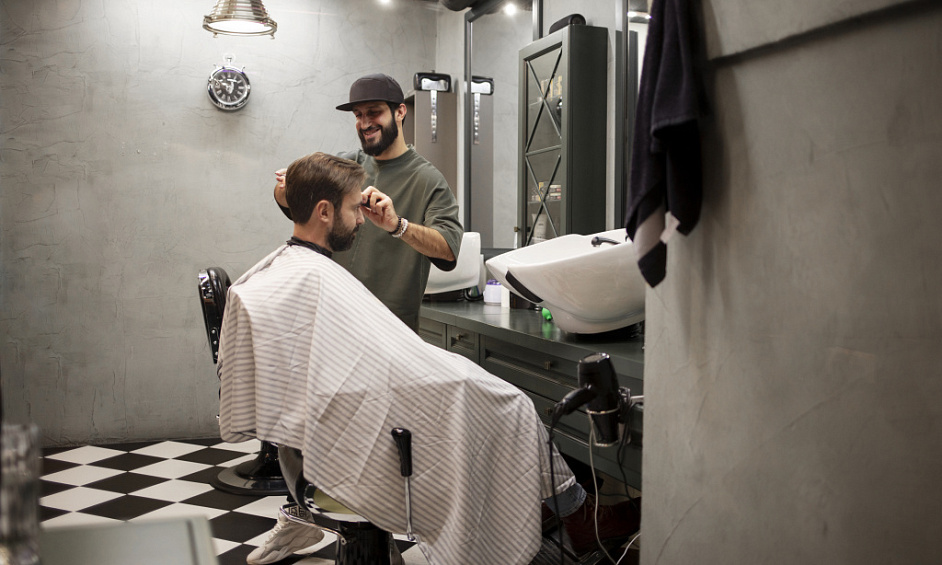 Barber shop for sale in Nottingham city centre with loyal clientele and growth potential 1