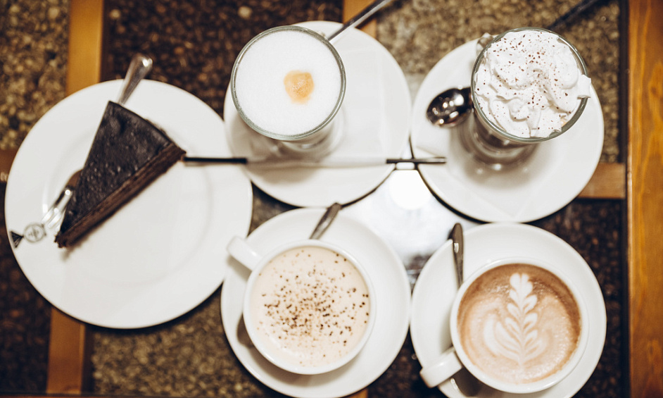 Bathgate Town Centre's Fully Licensed Cafe Bar with Takeaway & Deliveries for Sale 1