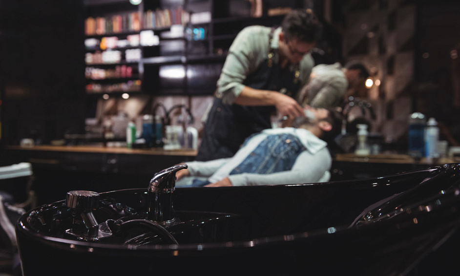 Walthamstow Barbershop Cut Above the Rest for Sale in City of London 1