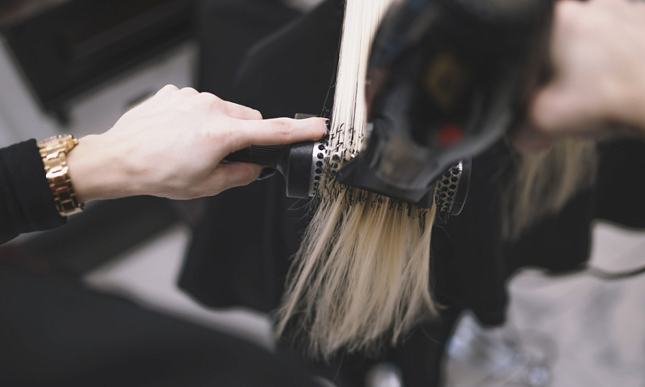 Hair salon for sale in Pontoondock London with a loyal client base and strong financials 1