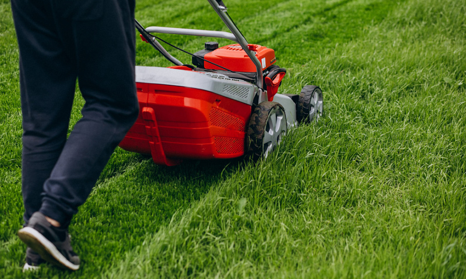 Gardening business for sale in Holmfirth West Yorkshire after 18 years of operation 1