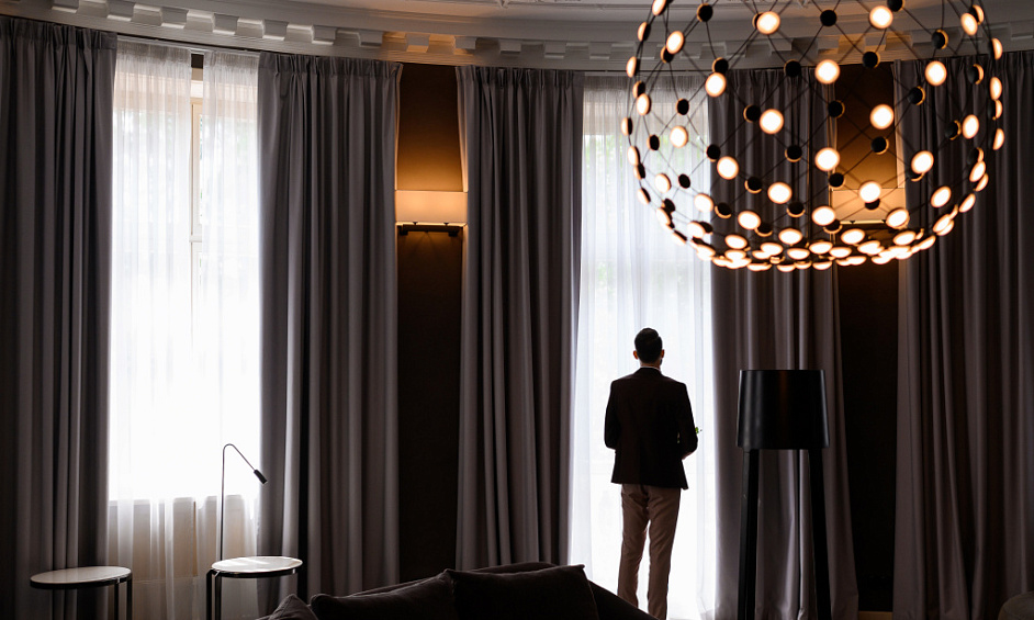 Stylish Opportunity In Twickenham - Established Curtain Business Awaits! For Sale 1