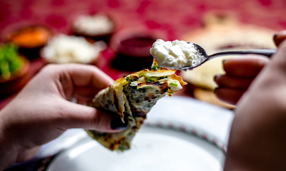Nepalese Restaurant for Sale in Newark on Trent Nottinghamshire with 120 Covers and 5-Star Hygiene Rating 1
