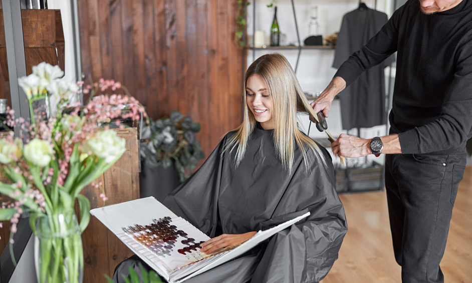 Stunning Boutique Hair & Beauty Salon In Prime West London Location For Sale 1