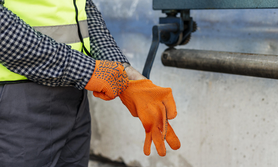 Owner-Operated Gutter Cleaning Service in Manchester Available for Sale 1