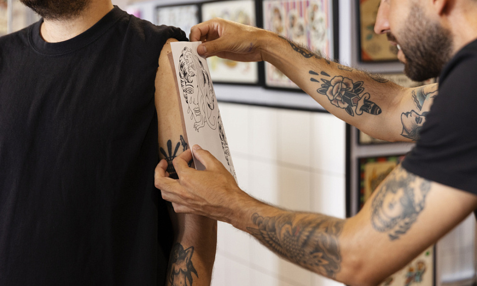 Tattoo studio for sale in City of London with a solid online presence and foot traffic 1