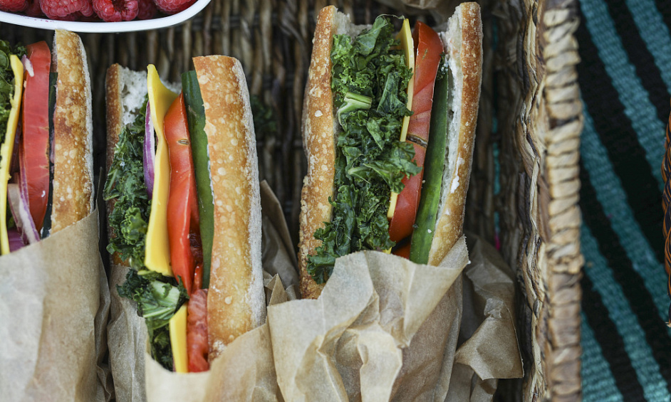 Cafe and sandwich bar for sale in Doncaster with living space included 1