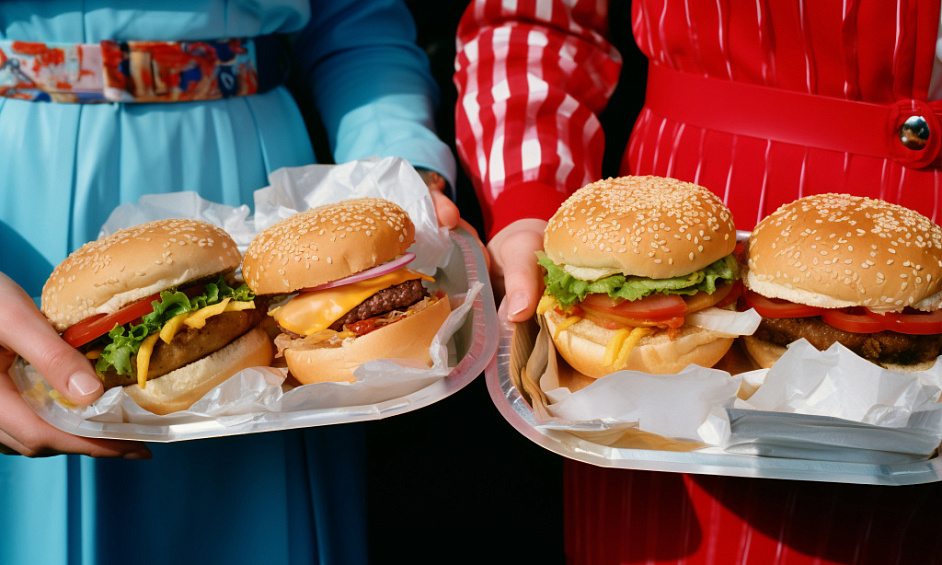 Thriving Fast Food Takeaway and Restaurant Opportunity in the Heart of London 1