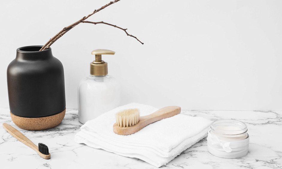 Bathroom Accessories Wholesale Business in Corby Northamptonshire with 60+ Trade Clients 1