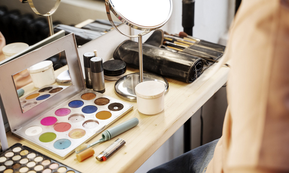 Ready-to-Go Wax Melt & Cosmetic Business in Wimborne Minster Dorset for Sale 1 Ready-to-Go Wax Melt & Cosmetic Business in Wimborne Minster Dorset for Sale 1