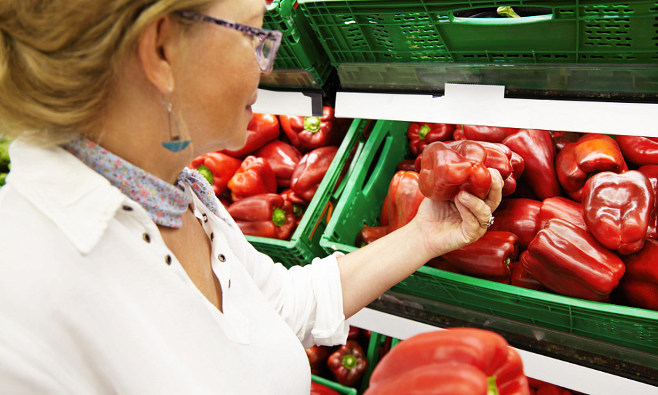 Supermarket for sale in Petts Wood SE London with diverse products and growth potential 1