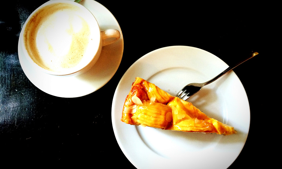 Prime Location Licensed Italian Café & Deli with High Footfall in London for Sale 1