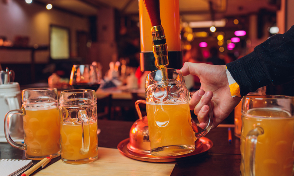 Pub and restaurant for sale in Widnes Cheshire with seating for 100 and sports viewing options 1