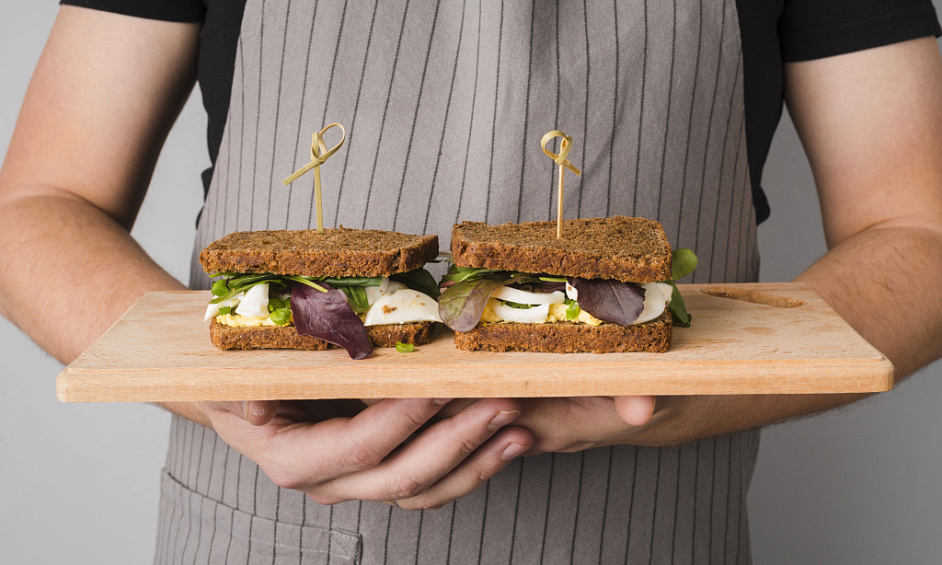 40-Year Successful Sandwich Bar in Coventry City Centre up for Sale 1