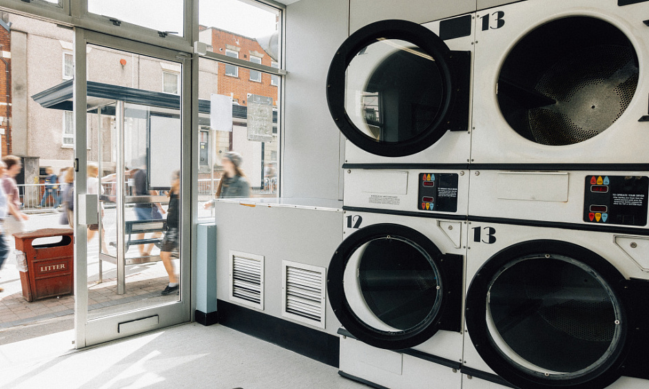 Laundrette for sale in Stockbridge Edinburgh with potential for delivery and commercial services 1