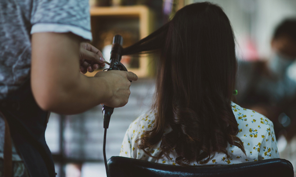 Beauty and hairdressing salon for sale in Chingford Mount, City of London 1