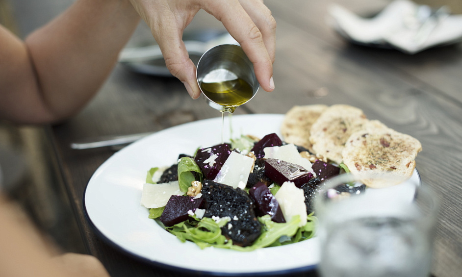 Top-Rated Greek Restaurants in Yorkshire with Excellent Turnover and Two Locations for Sale 1