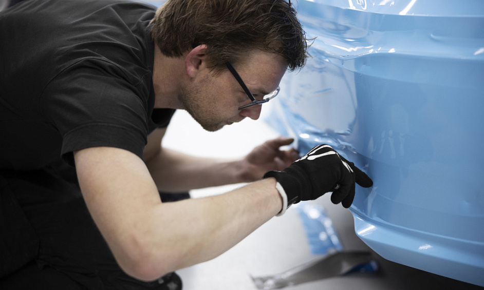 Premium Vehicle Window Tinting and Car Wrapping Business in Newbridge Edinburgh for Sale 1