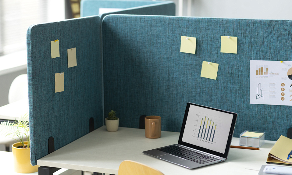 Rent Modern Second Floor Office Space in Northwood Hills, London 1