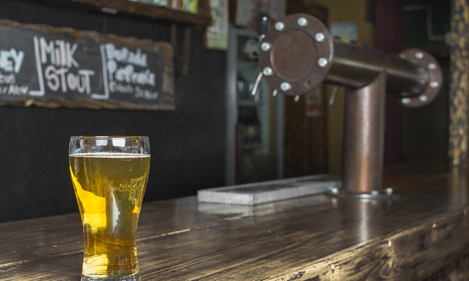 Independent craft beer bar for sale in Cheadle Manchester 1